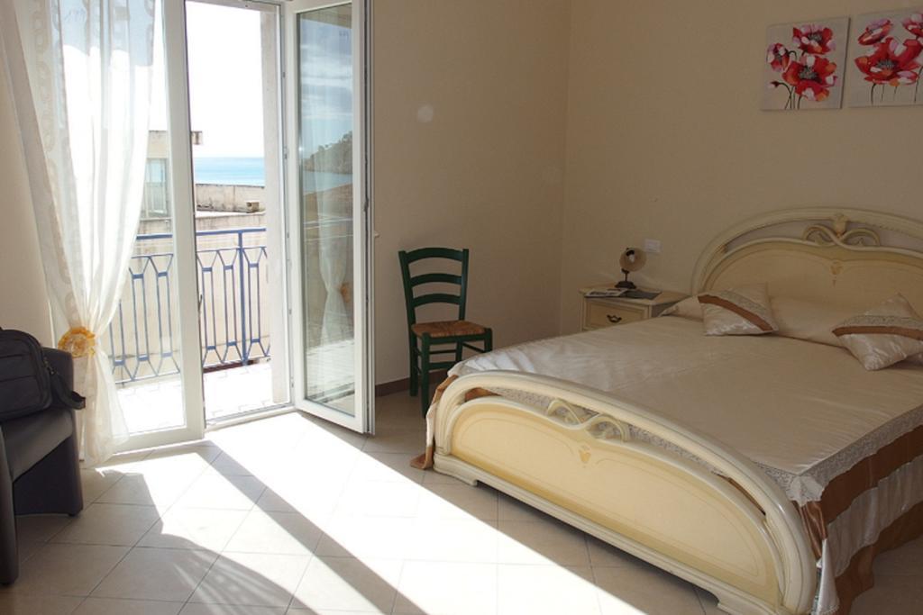Holiday Rentals Taormina Exterior foto
